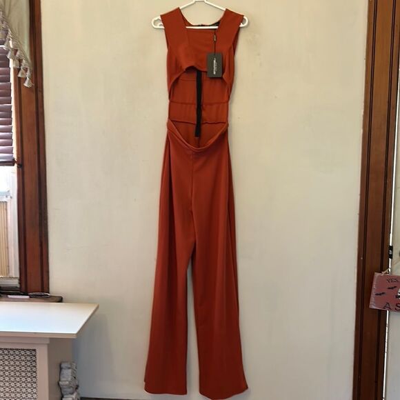 PrettyLittleThing Pants - Pretty little thing rust crepe square neck cut out jumpsuit Size 6 New